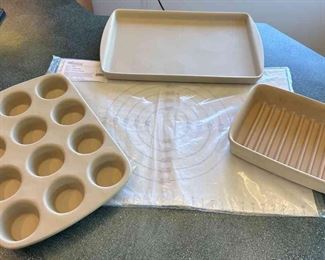 Pampered Chef Stoneware