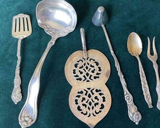 Silverplate Utensil Lot