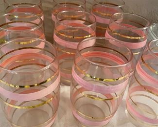  retro set of 9  glasses - lemonade for all !!