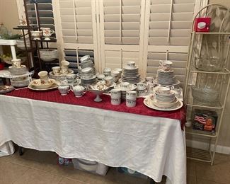 vintage china sets - and everyday also -