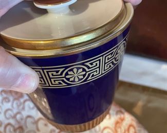 highly collectible and  not commonly found -!kobalt jar w/ lid 
