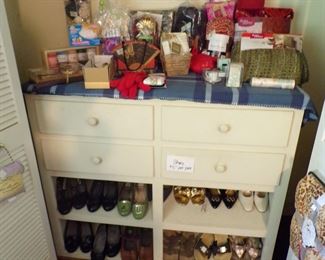 Large selection nice ladies shoes