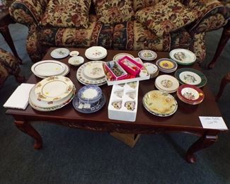 queen Anne coffee table