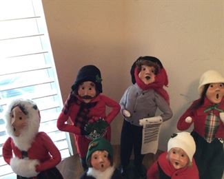Byer’s choice Carolers