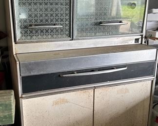 1960s Frigidaire Flair Custom Imperial Electric Range & Oven. $250