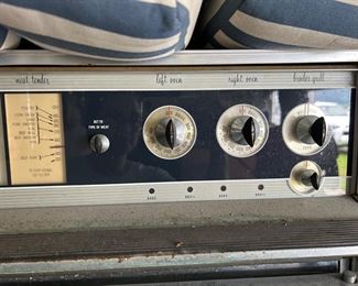 1960s Frigidaire Flair Custom Imperial Electric Range & Oven. $250