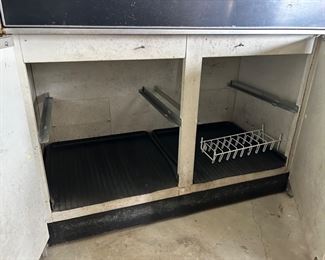 1960s Frigidaire Flair Custom Imperial Electric Range & Oven. $250