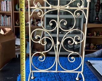 metal jewelry display - $5 