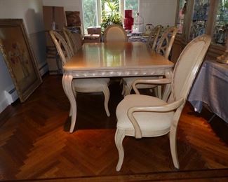 Bernhardt dining table with 6 chairs