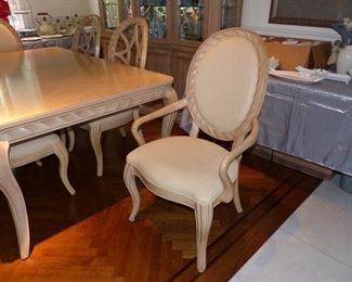 Bernhardt dining table with 6 chairs