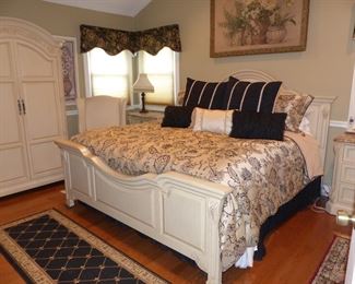 Thomasville king size master bedroom set 
