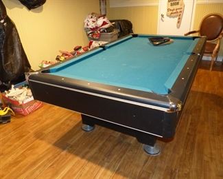 Imperial International pool table