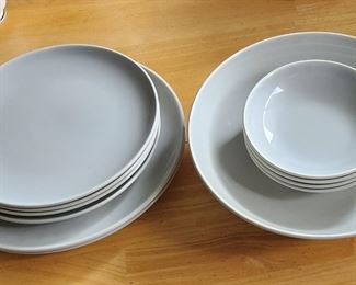 vintage universal Pottery Ballerina dishes 