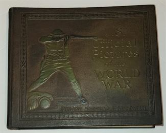 World War I official picture book. 