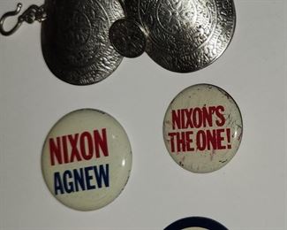 NIXON Buttons 