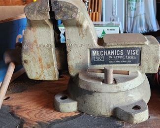 Wilton Mechanic's Vise