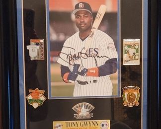 Tony Gwynn Commemorative pinset. 