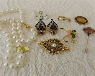 Lots of Vintage Pins and Costume Jewelry