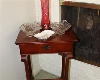Accent Table Vintagle Etched Diishes  Vase