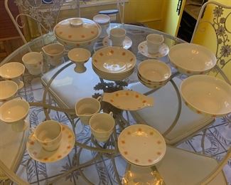 Paul McCobb Dish Set