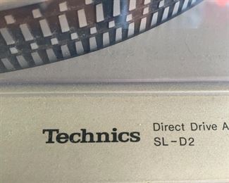 Techniques Turntable SL-D2