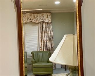 Williamsburg Chippendale beveled mirror 