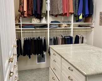 Ladies designer clothing 