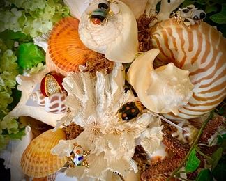 14 and 18k ladybug, bee and frog pins