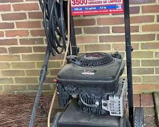 Briggs and Stratton Pressure Washer