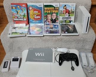 Wii RVL 001 with Games and Accessories