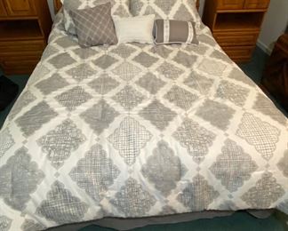 Orman Grubb QUEEN Oak