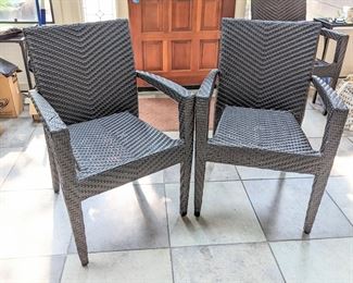 Set of 4 rattan chairs