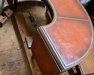 Leather top stop sides coffee table 