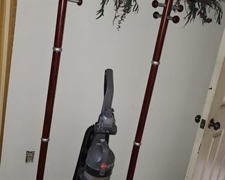 Hall trees and vacuums