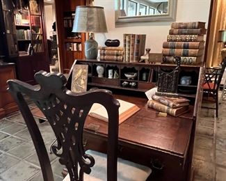 EARLY SLANT FRONT DESK