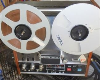 TEAC REEL TO REEL TAPE RECORDER