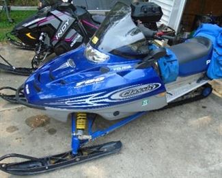2001 POLARIS CLASSIC 700 SNOWMOBILE