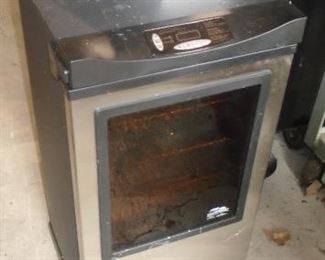 ELECTRIC SMOKER