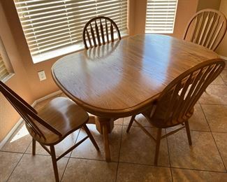 Dining set with four chairs