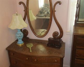 Oak dresser with mirror