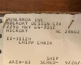 #1	Dunlamor Inc dining table w/8 chairs (2 captains Chairs)  62-92x41x29	 $375.00 			
