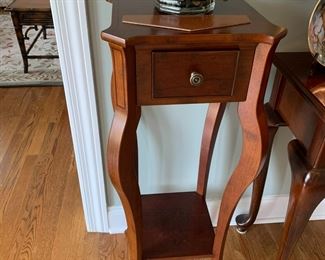 #29	Square Wood Fern Table w/1 drawer & Shelf - 13sq x 36 	 $75.00 			

