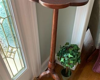 #34	Fern Stand Flower Shaped Top Wood 13x36	 $45.00 			
