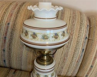 #47	Glass Globe Lamp w/decal Flowers - 21" Tall	 $45.00 			
