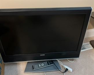 #75	Toshiba TV - (not flatscreen) - TAC0601 - 32"	 $25.00 			

