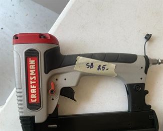 #128	Craftman 1/4 crown stapler 18 gauge air stapler	 $35.00 			
