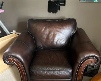 #125	Bernhardt Leather chair and ottoman Brown leather with nail head 	 $375.00 			
This chair is located across the street and you will have to ask details for pick up .
