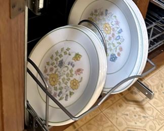 Corelle “meadow”. Bought in and
Loved since 1977. 