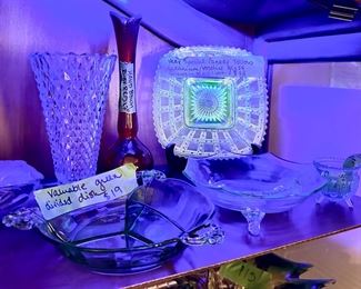 Come see our Blacklight shining on this rare Canary Yellow square plate. 
Vaseline/ Uranium glass at its very finest! 