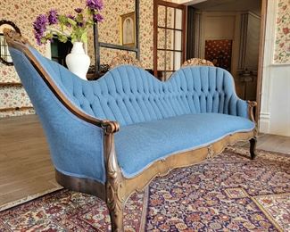 Gorgeous Ornate Carved Wood Vintage Lobby Chaise - price does not reduce